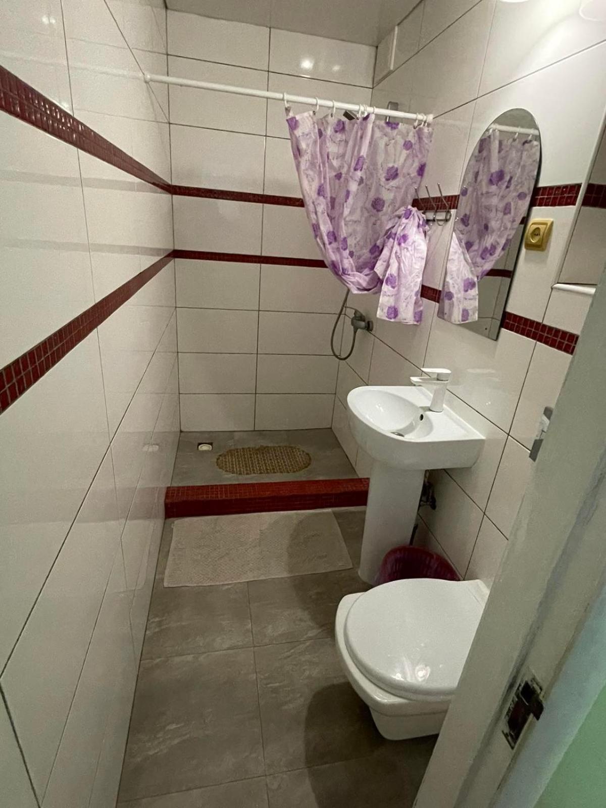 Апартаменти В Парку Umanʼ Zimmer foto