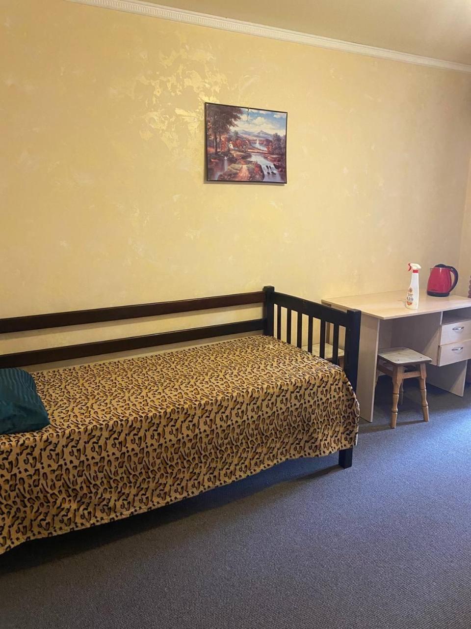 Апартаменти В Парку Umanʼ Exterior foto